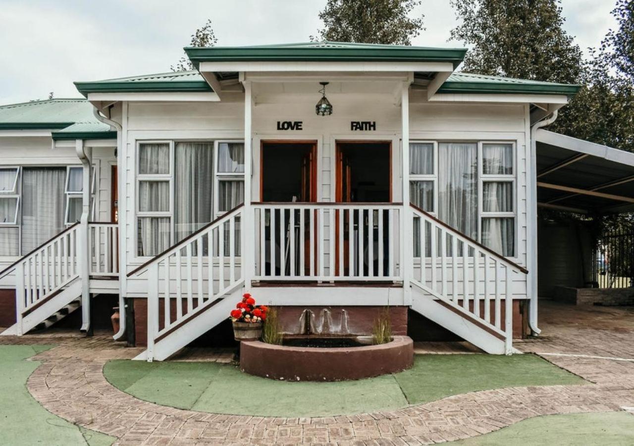 Hotel vista espectacular Clarens Exterior foto